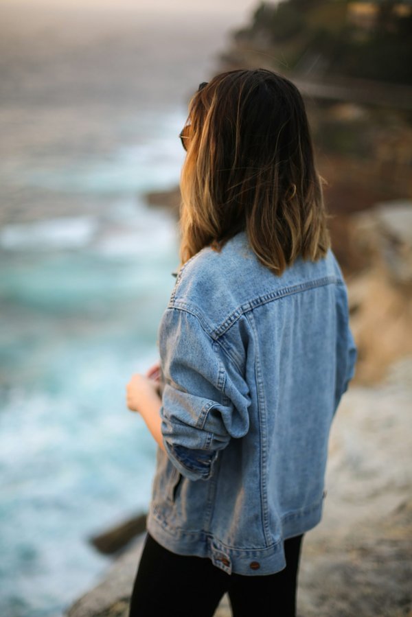 How to Style a Denim Jacket for a Chic Look?